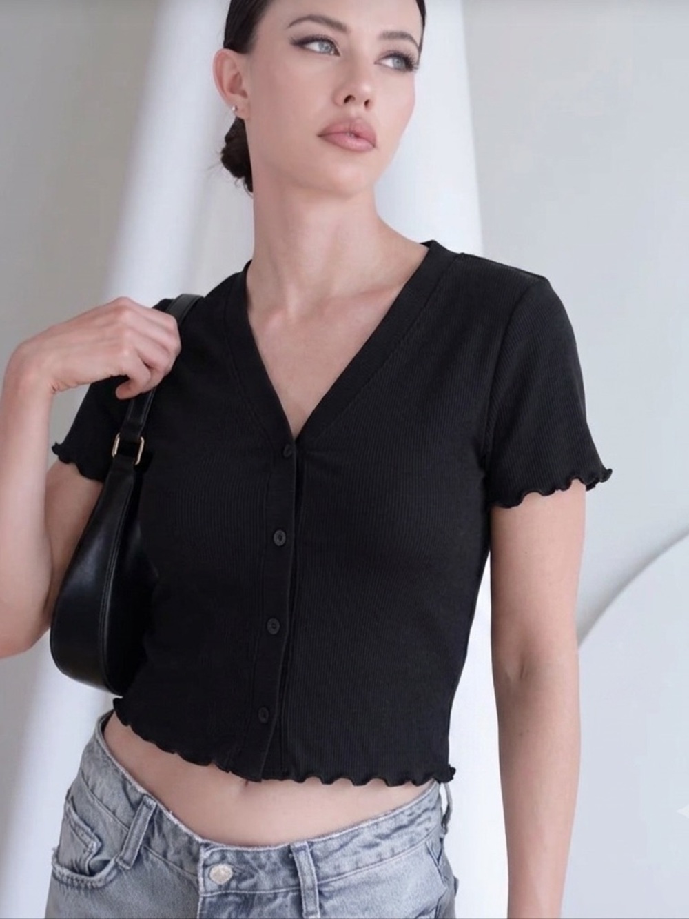 NWT Okakie top button front slight crop lettuce hem